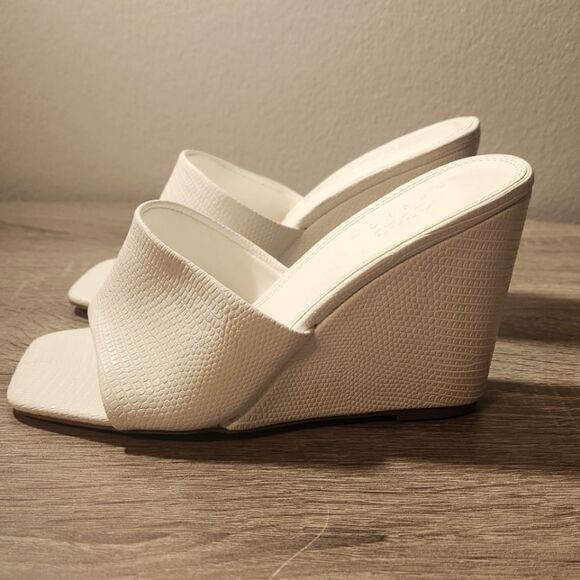 WOMEN'S WHITE NEW SANDALS ASOS DESIGN SIZE US4 EU 35. - Picture 1 of 4